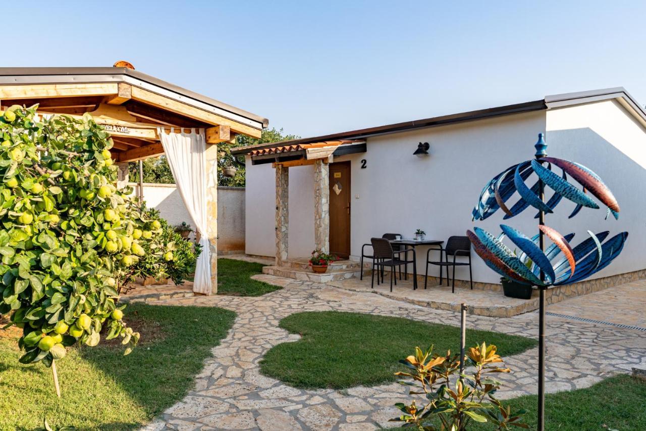 Holiday Home Kerniat Пула Екстер'єр фото