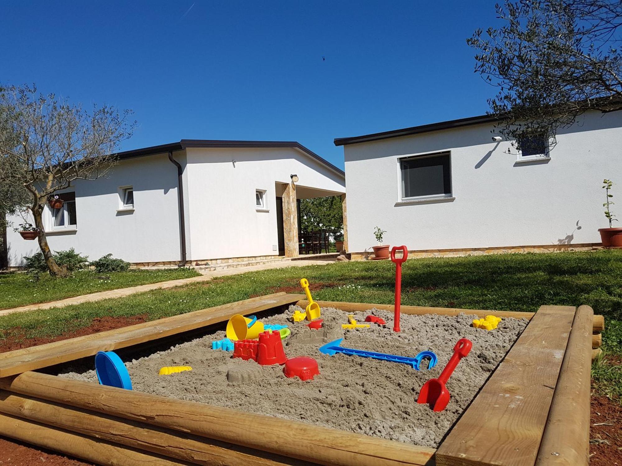 Holiday Home Kerniat Пула Екстер'єр фото